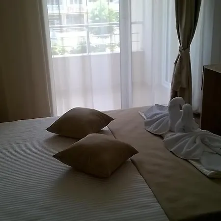 호텔 Argeriya - Kateriny Family 네세부르